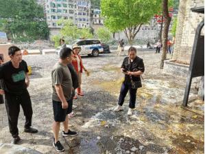 五一假日众人乐，巫溪环卫 200 余名工人守护城市洁净？  第5张