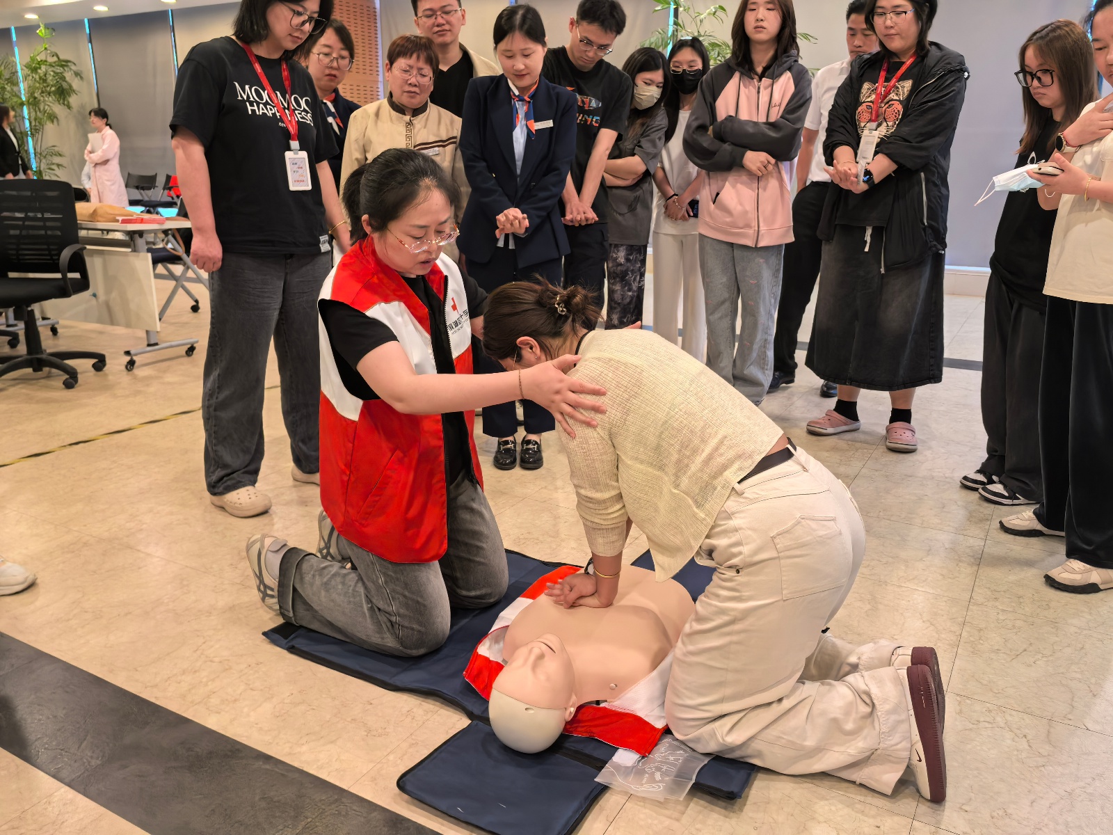 雪浪街道红十字会开展急救培训！CPR+AED 你了解多少？  第2张