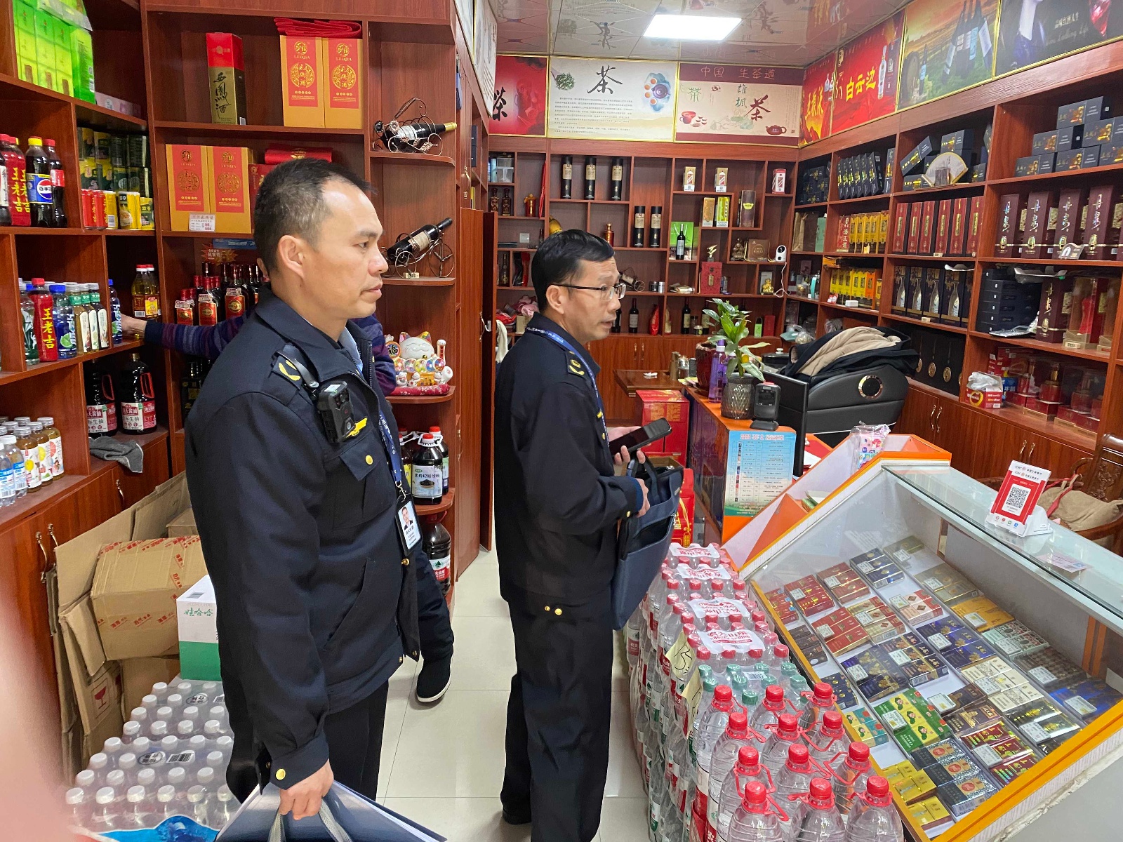 春节买酒小心了！市监局突击检查，这些名酒竟有假货？  第2张
