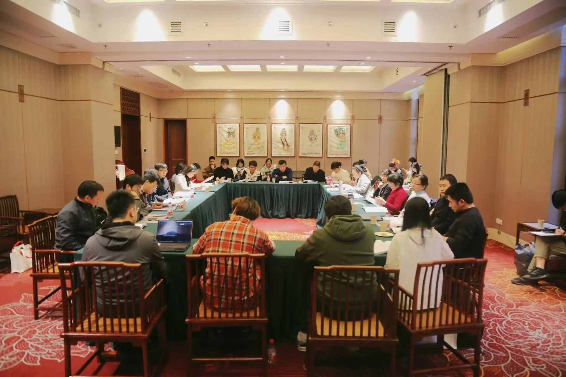 2024年荔湾历史文化学术研讨会:24篇论文揭示广州史的哪些惊人秘密? 第2张 2024年荔湾历史文化学术研讨会:24篇论文揭示广州史的哪些惊人秘密? 第2张