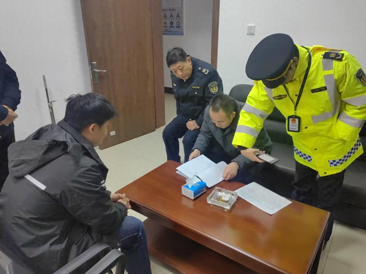 低温雨雪冰冻来袭！全市高速公路如何保障春运安全畅通？