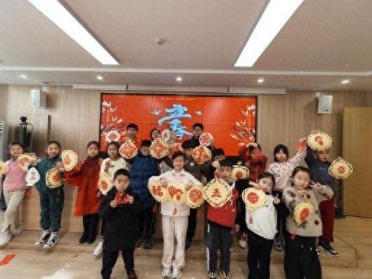青岛崂山区如何解锁青少年寒假新模式？千场活动点亮成长之路