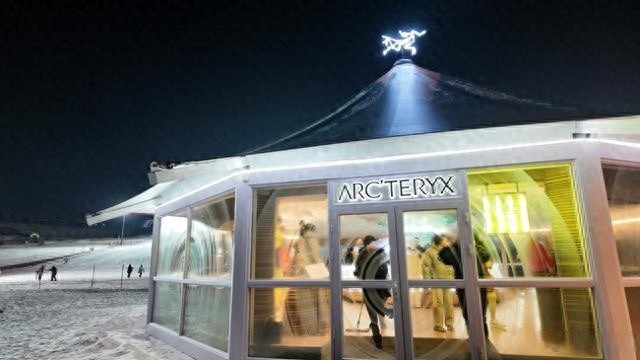 始祖鸟高层大换血！未来将如何引领户外装备市场？  第1张