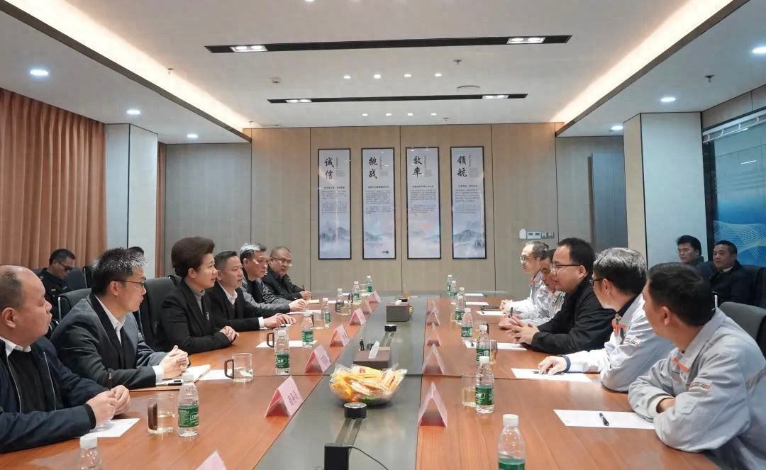 市委书记钟曦亲临企业现场，2024年企业如何实现高质量发展？  第1张