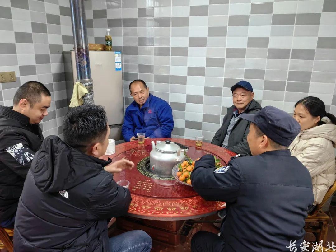海拔500米的暖心驿站！宜昌云端警务站为何成为游客的必停之地？  第2张