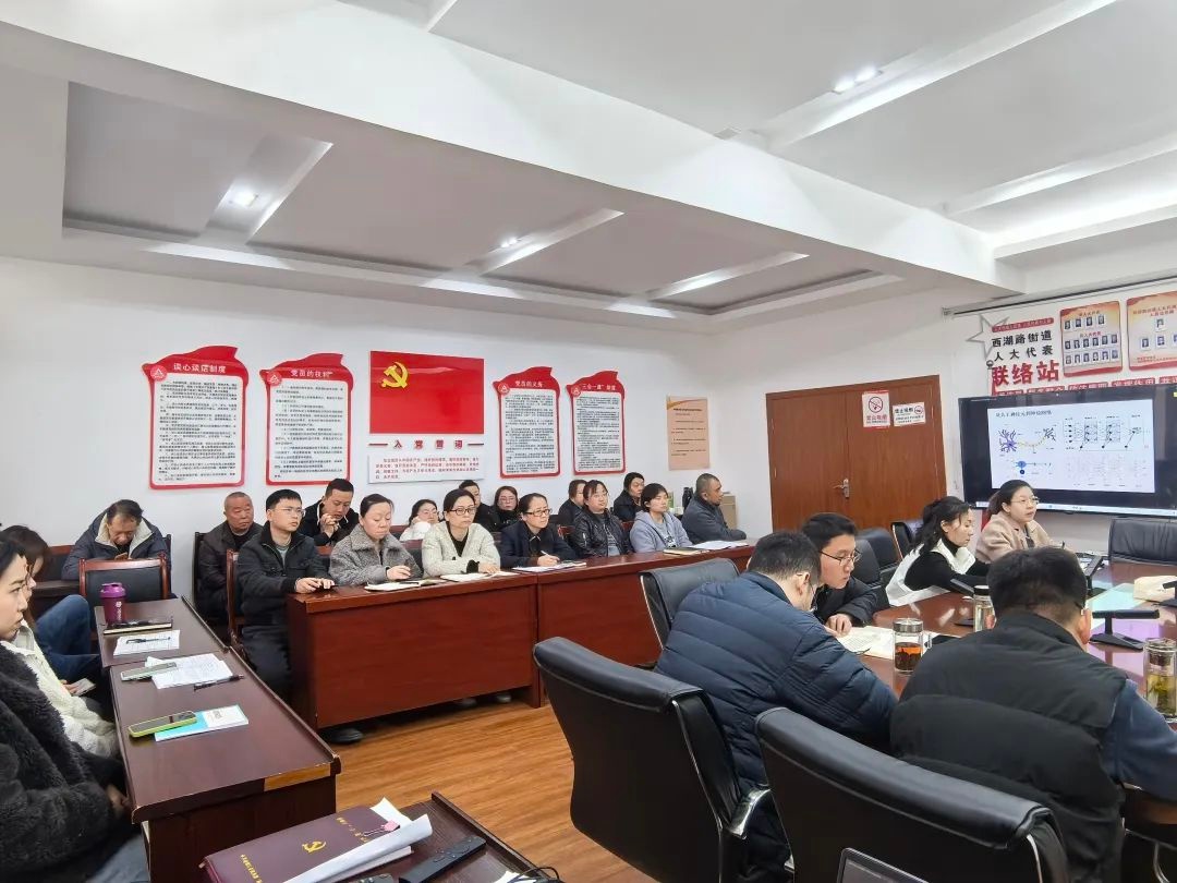 南明区干部大讲堂揭秘AI+宣传新模式，你准备好迎接智能时代了吗？  第3张
