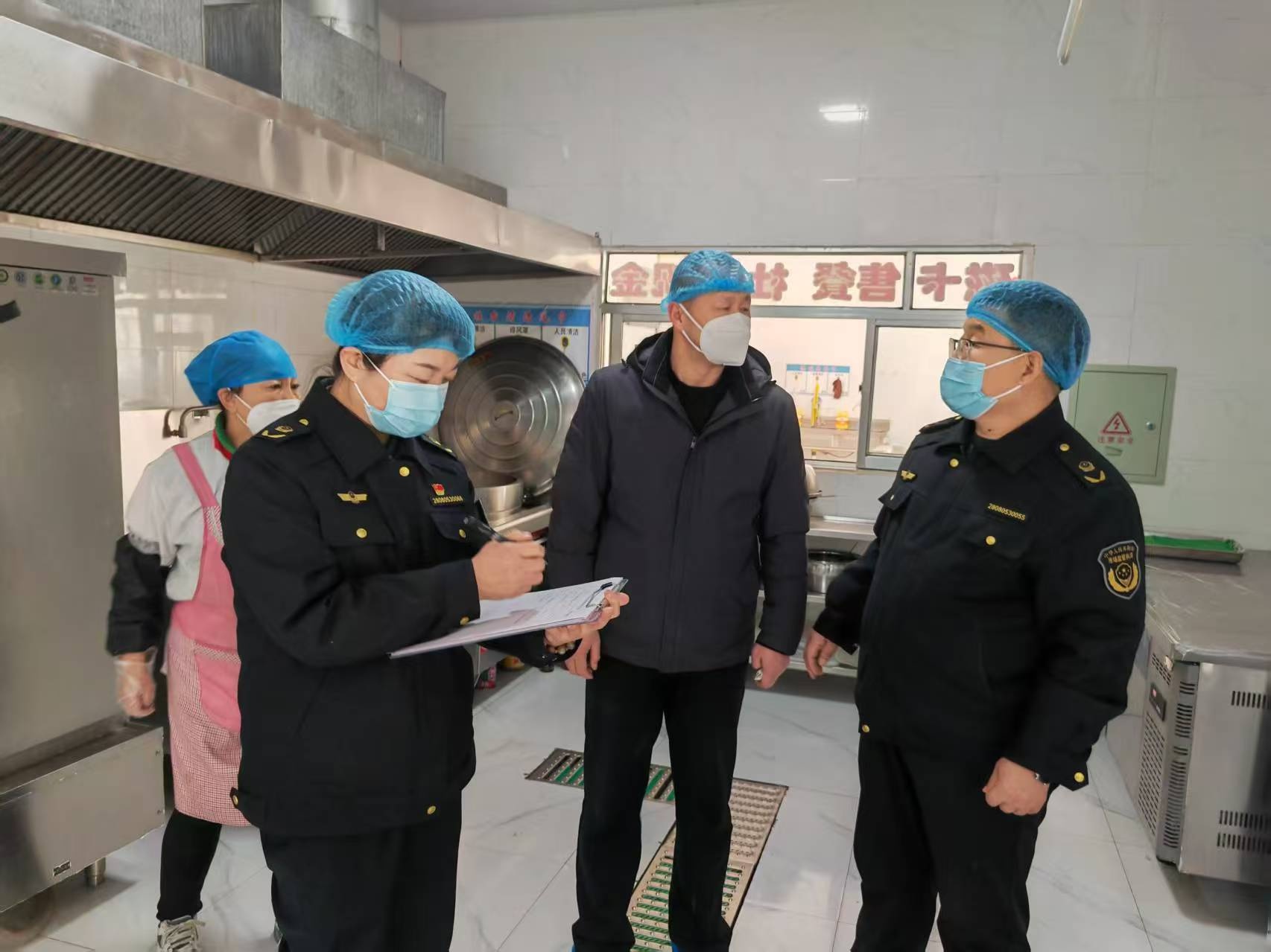 阳关镇严查校园周边！你的孩子吃的安全、用的放心吗？  第2张