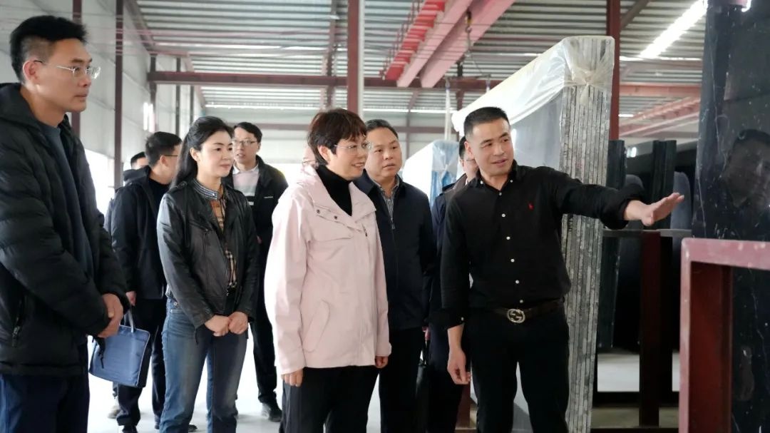 县委书记王凤玲带队调研文市镇工业园区，企业痛点难点问题能否迎刃而解？  第2张