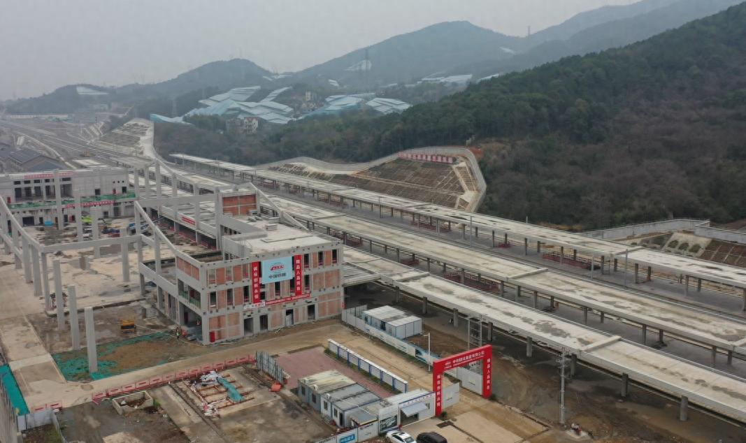 金建高铁兰溪东站枢纽工程即将完工，兰溪交通大变革你准备好了吗？