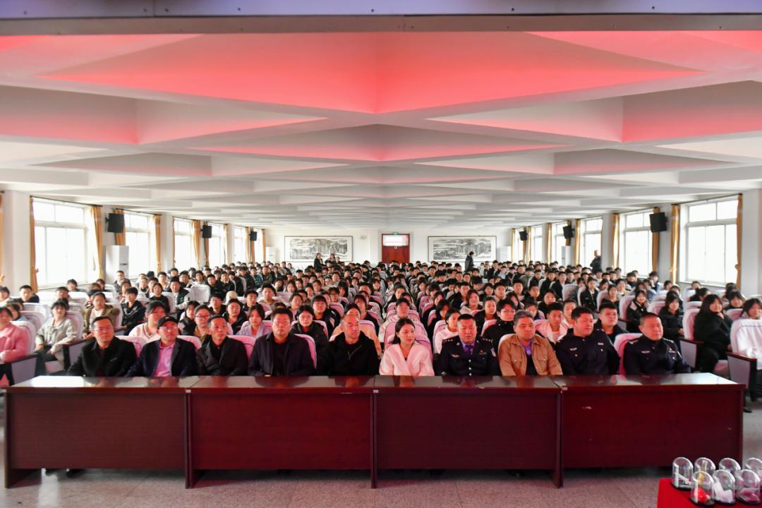 开学第一课:如何让青少年远离毒品,守护他们的未来? 第2张 开学第一课:如何让青少年远离毒品,守护他们的未来? 第2张