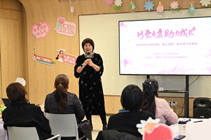 爱心妈妈们的春日故事会：她们如何找到心灵的归宿与宁静？