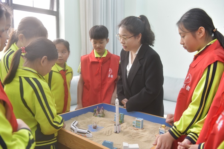小小检察官初体验！海口美兰区检察院如何为春天增添法治新绿？  第3张