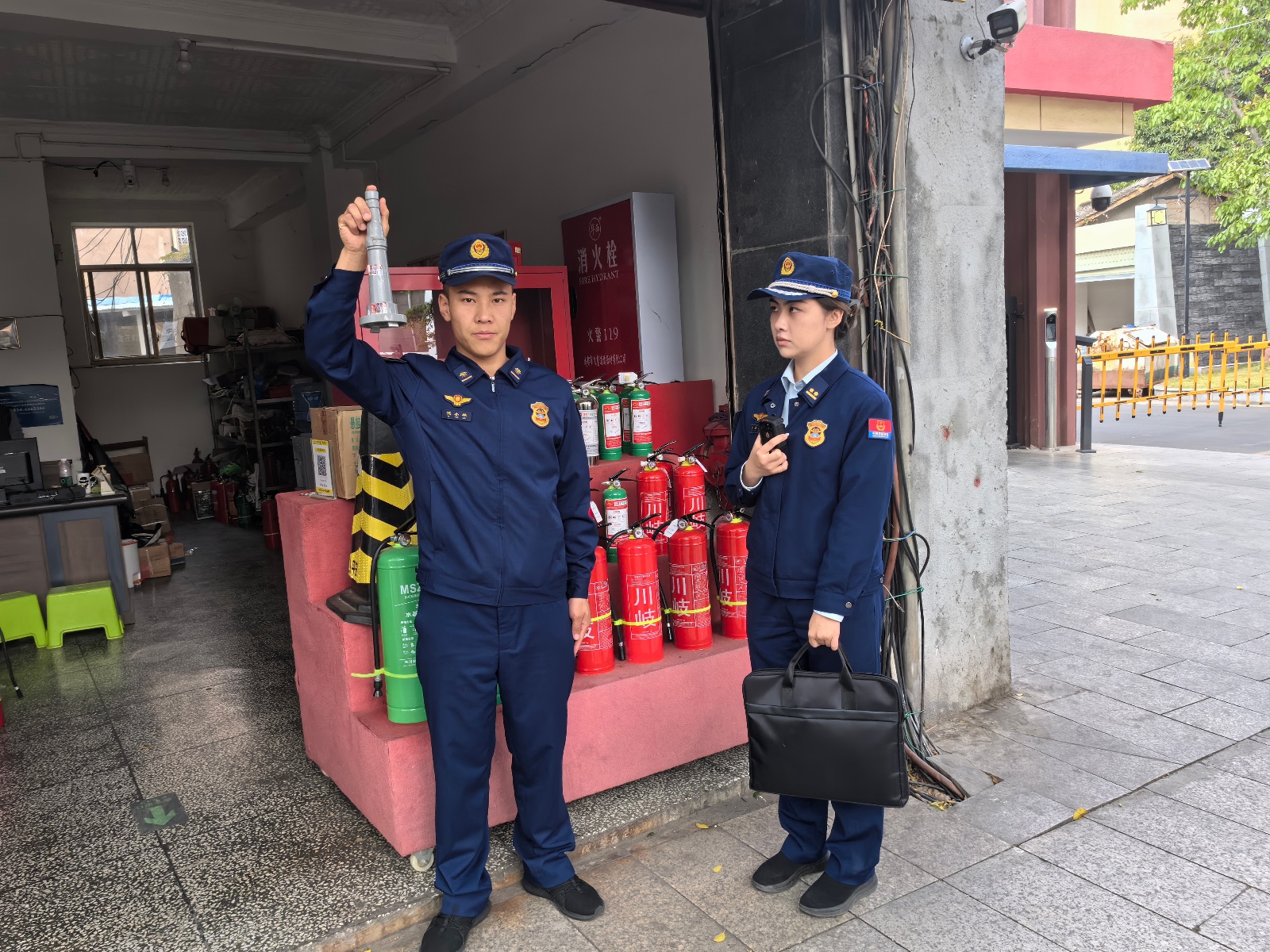 西昌市消防大队突击检查，你的消防产品真的安全吗？  第3张