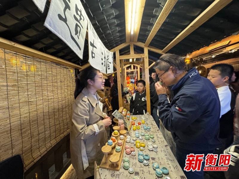 南岳里古镇周末爆满！烟火气息与欢乐氛围为何如此吸引人？  第4张