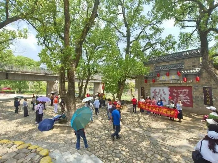 80位退休老人齐聚梅口埠，他们的读书会为何让人热泪盈眶？  第5张