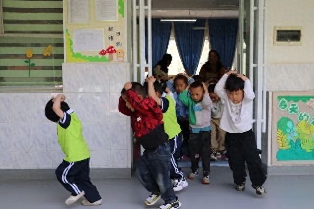 5月12日沾益区一幼突发演练！4分钟全体师生紧急避险？