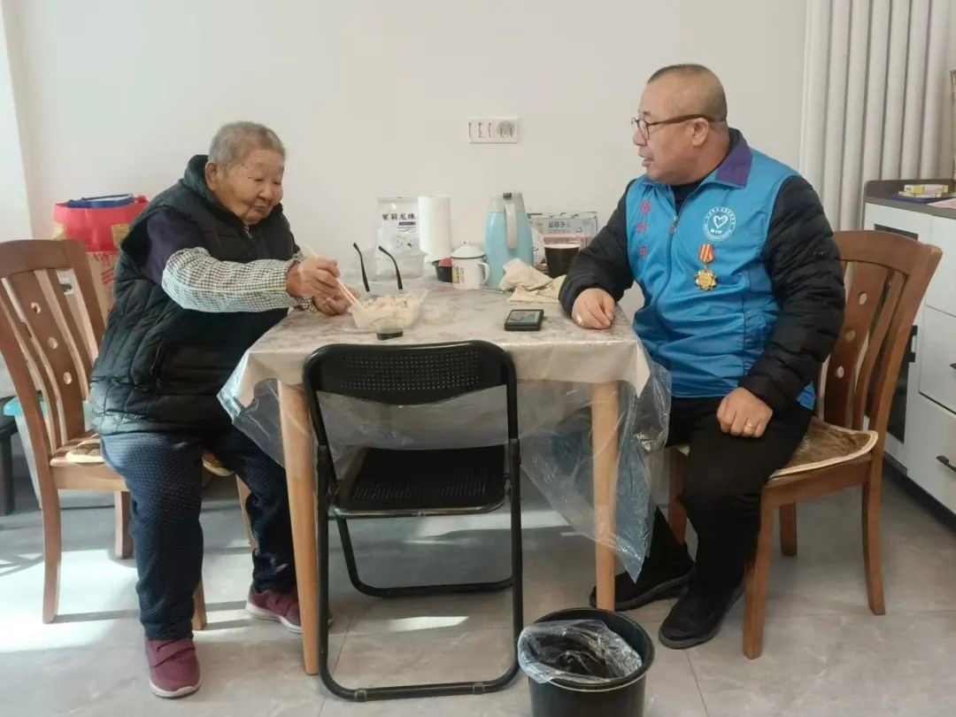 从大连到北京开饺子馆，陈时田的 11 年爱心之旅有多暖？  第6张