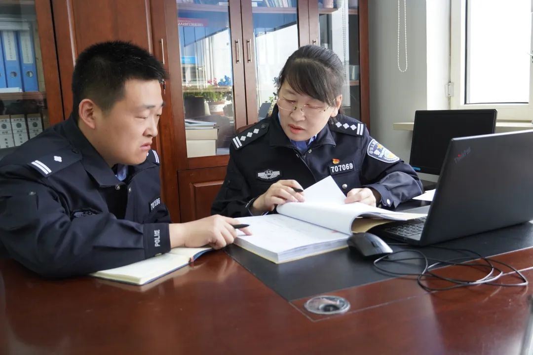 三十年如一日坚守！张丽霞为何对公安工作如此热忱？  第4张