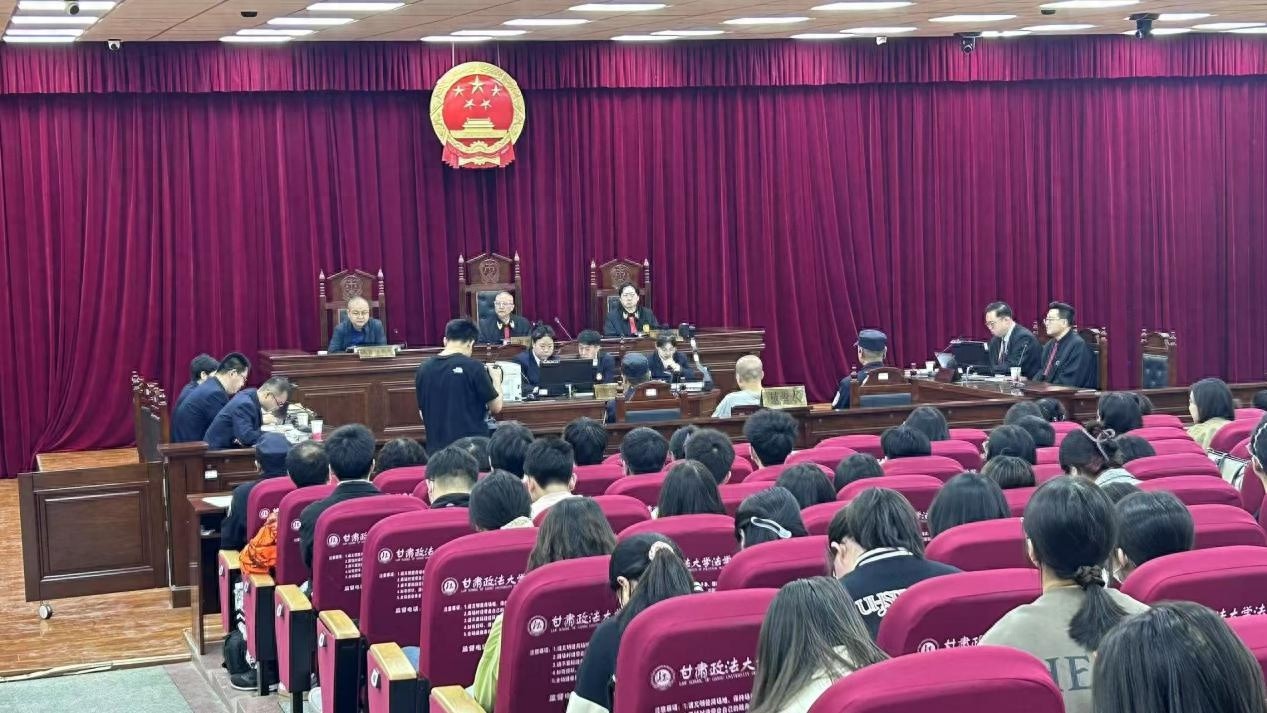 区人民检察院联合法院创新法治教育？这场庭审实景+释法太震撼
