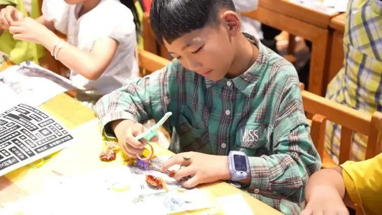 母亲节北湖区少儿图书馆惊现拼贴诗画创作活动？爱意爆棚  第4张