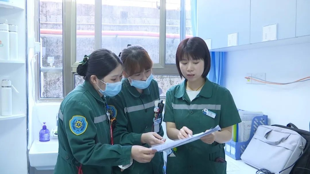 白衣先锋 护士风采专栏推出！池燕玲如何在急诊路上助成长？  第3张