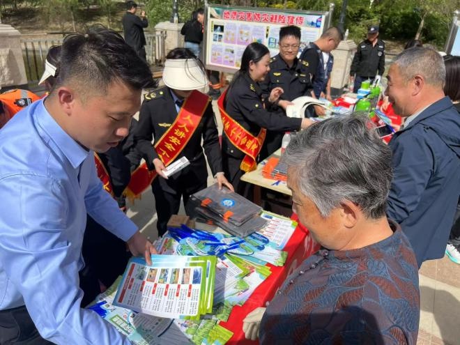 5·12全国防灾减灾日！青山区宣传活动咋开展的？效果如何？  第2张