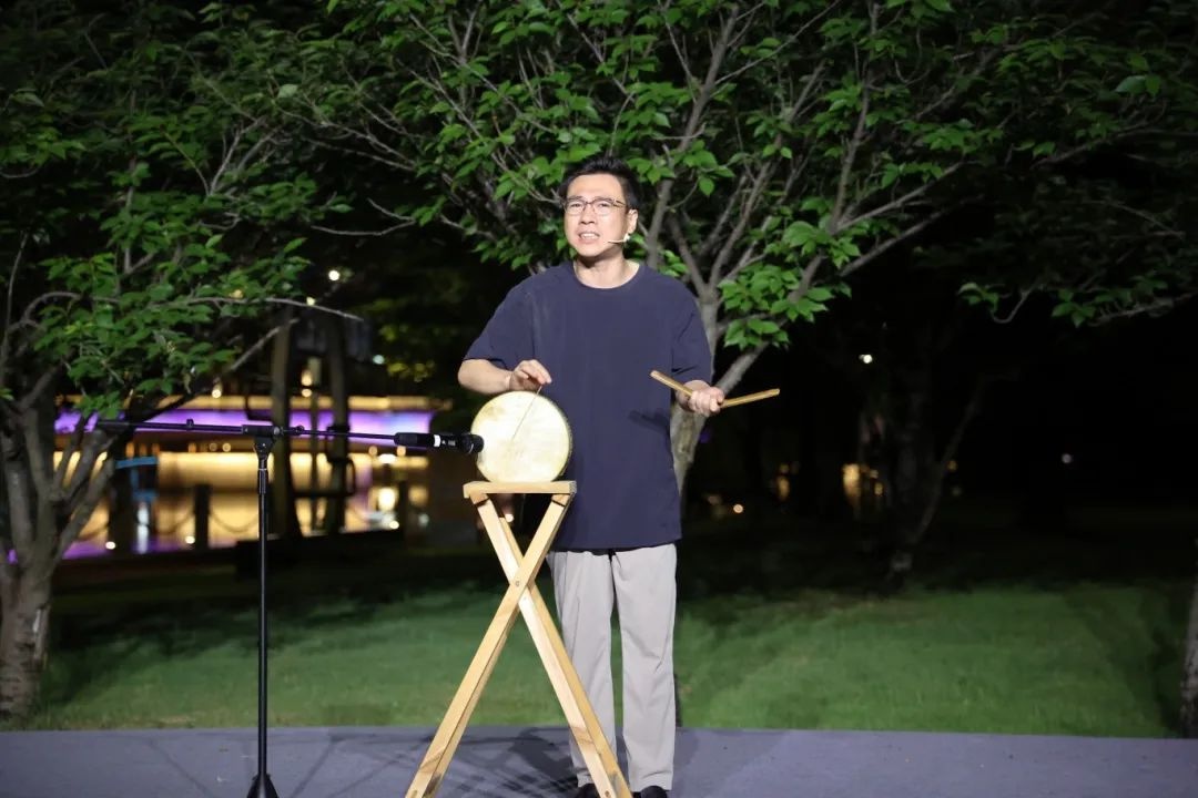 永康这俩文艺赋美点位入选精品名单？流行歌曲唱响步行街夜晚  第2张