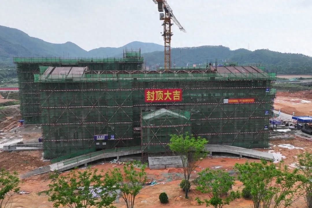 江鹤高速公路改扩建项目管理中心主体结构封顶！你知道背后有啥故事？