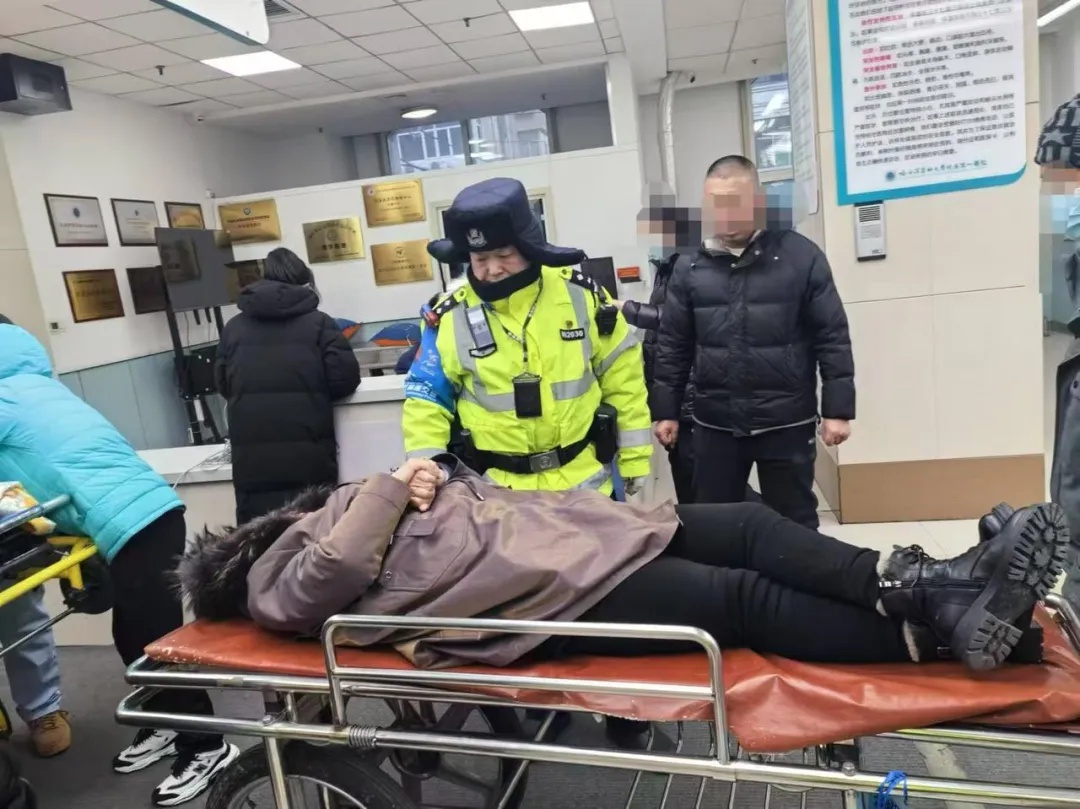 警营里的星辰月下，藏着你不知道的感人故事  第2张