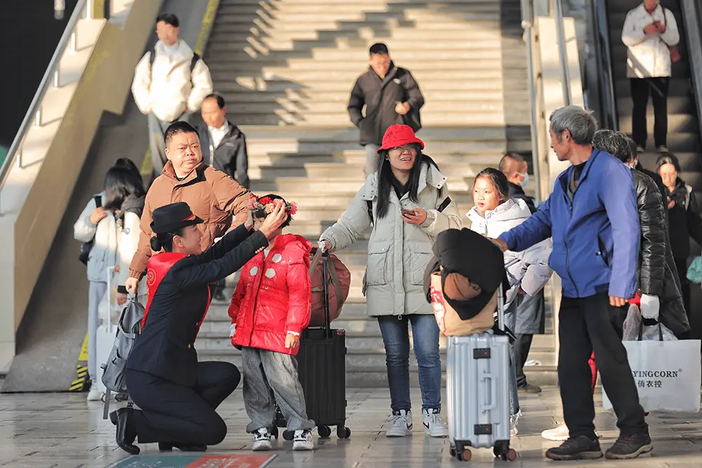2025年春运大揭秘：1480万人次将如何改变你的出行计划？  第2张
