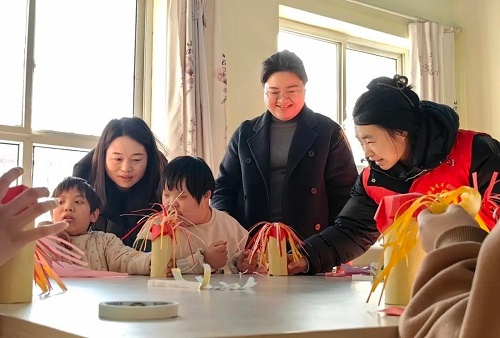 点亮小橘灯，温暖特教学校！志愿者们如何用爱心礼包点亮孩子们的未来？  第2张