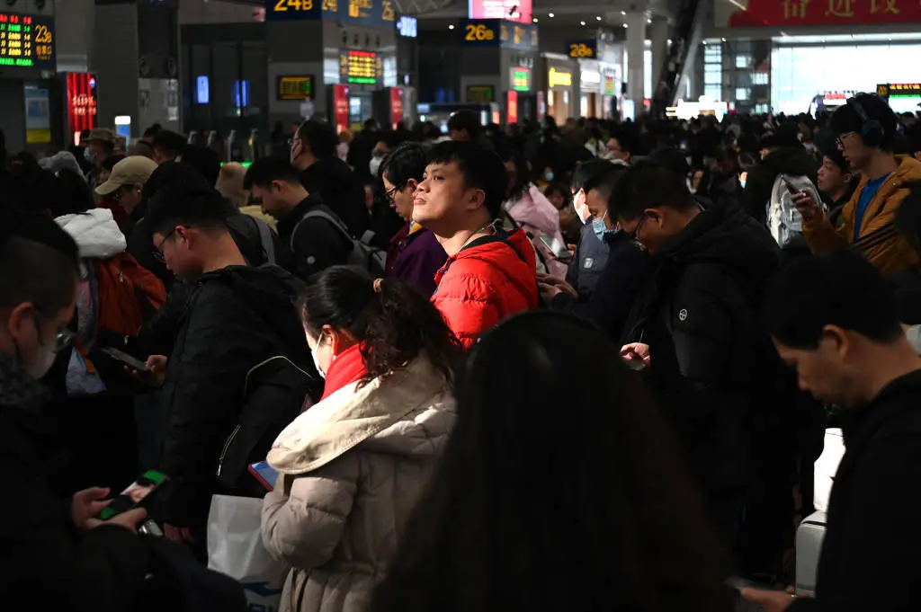 春运大幕拉开！36万人踏上归途，你准备好回家吃老妈做的饭了吗？