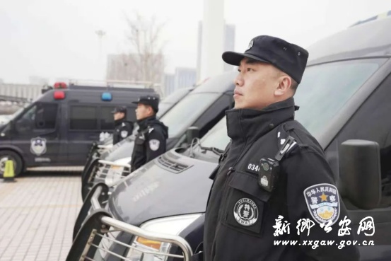 新乡公安如何确保两会圆满落幕？揭秘背后的高标准安保措施  第2张