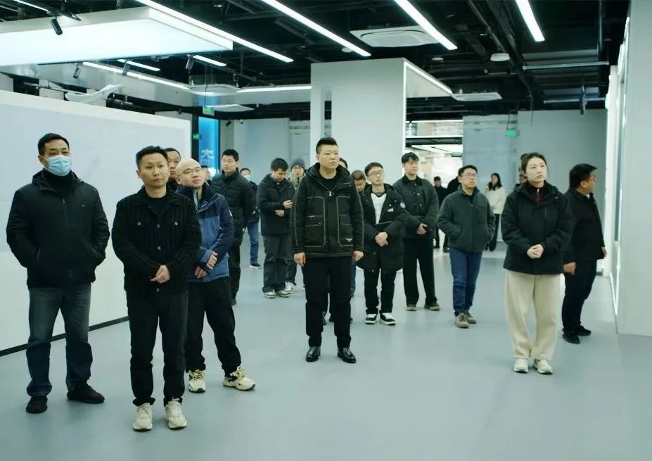 2025年荆州区招商引资培训会：如何打造新时代招商精英？  第2张