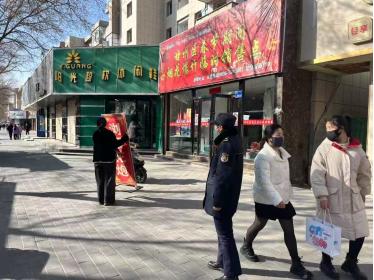 甘州区北街执法队如何确保元宵节市容环境秩序？全员上岗严格管控  第2张