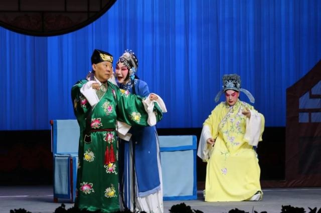 郭德纲领衔评剧打狗劝夫震撼开演，你怎能错过这场笑中带泪的亲情盛宴？  第4张
