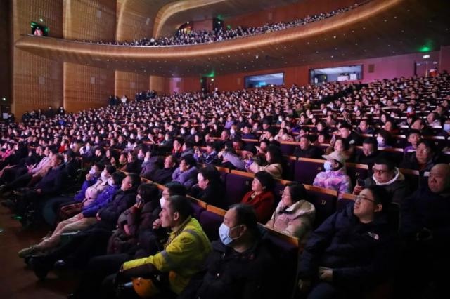 郭德纲领衔评剧打狗劝夫震撼开演，你怎能错过这场笑中带泪的亲情盛宴？  第6张