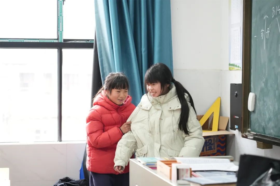 哪吒变身普法先锋？开学首日这堂法治课让师生大开眼界  第4张