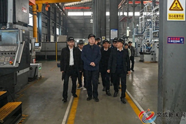 市委常委李无文亲临一线，助力企业稳产扩能！你猜他发现了什么？  第1张