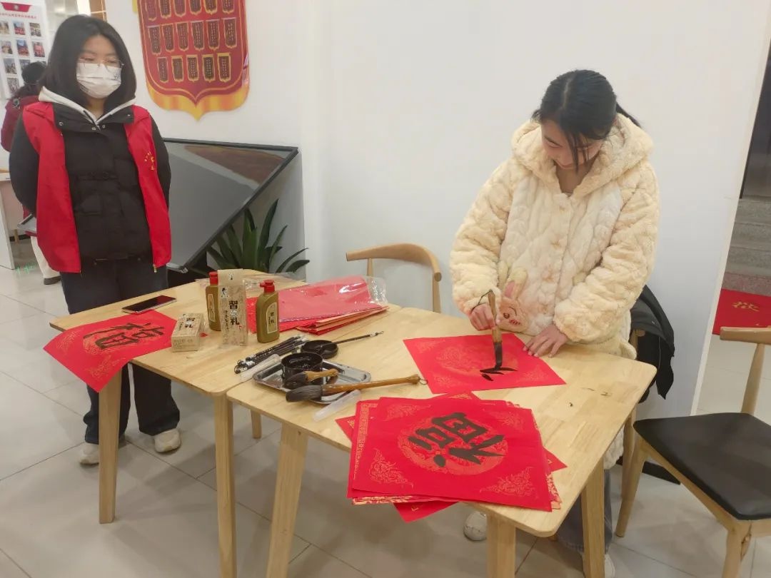欣湾社区元宵游园会：300居民齐聚，猜灯谜领汤圆，你错过了吗？  第11张