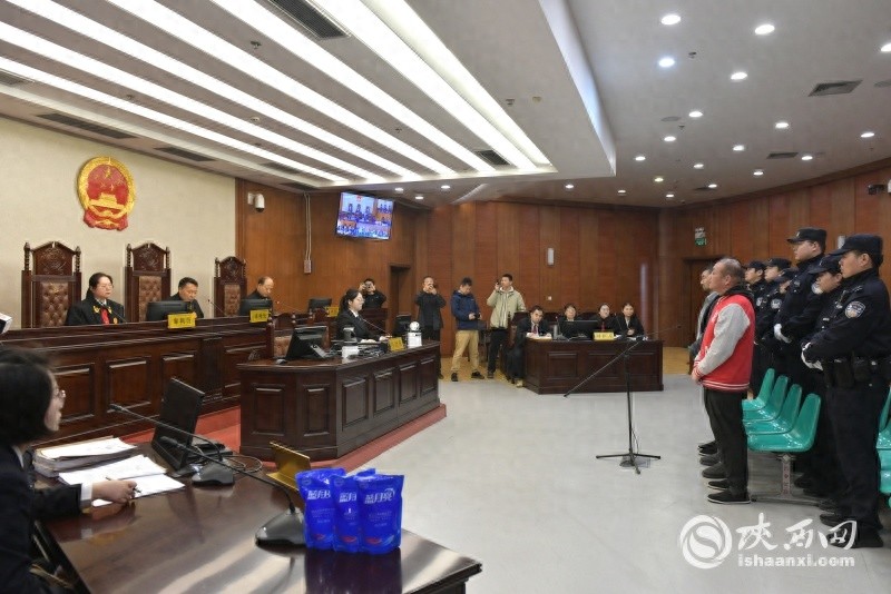 西安惊现130万份高仿洗衣液，你家的洗衣液安全吗？