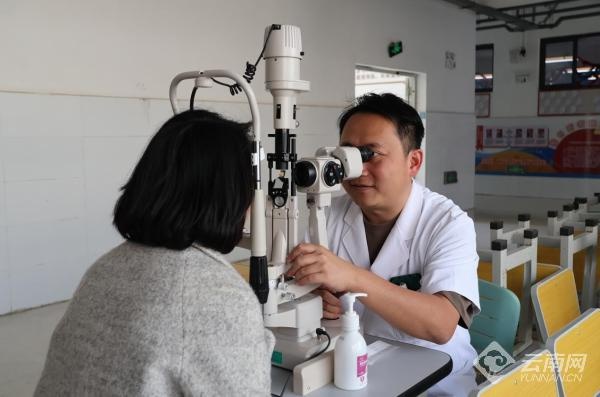 成年斜视患者的成长阵痛：你看得见我的痛苦吗？  第2张