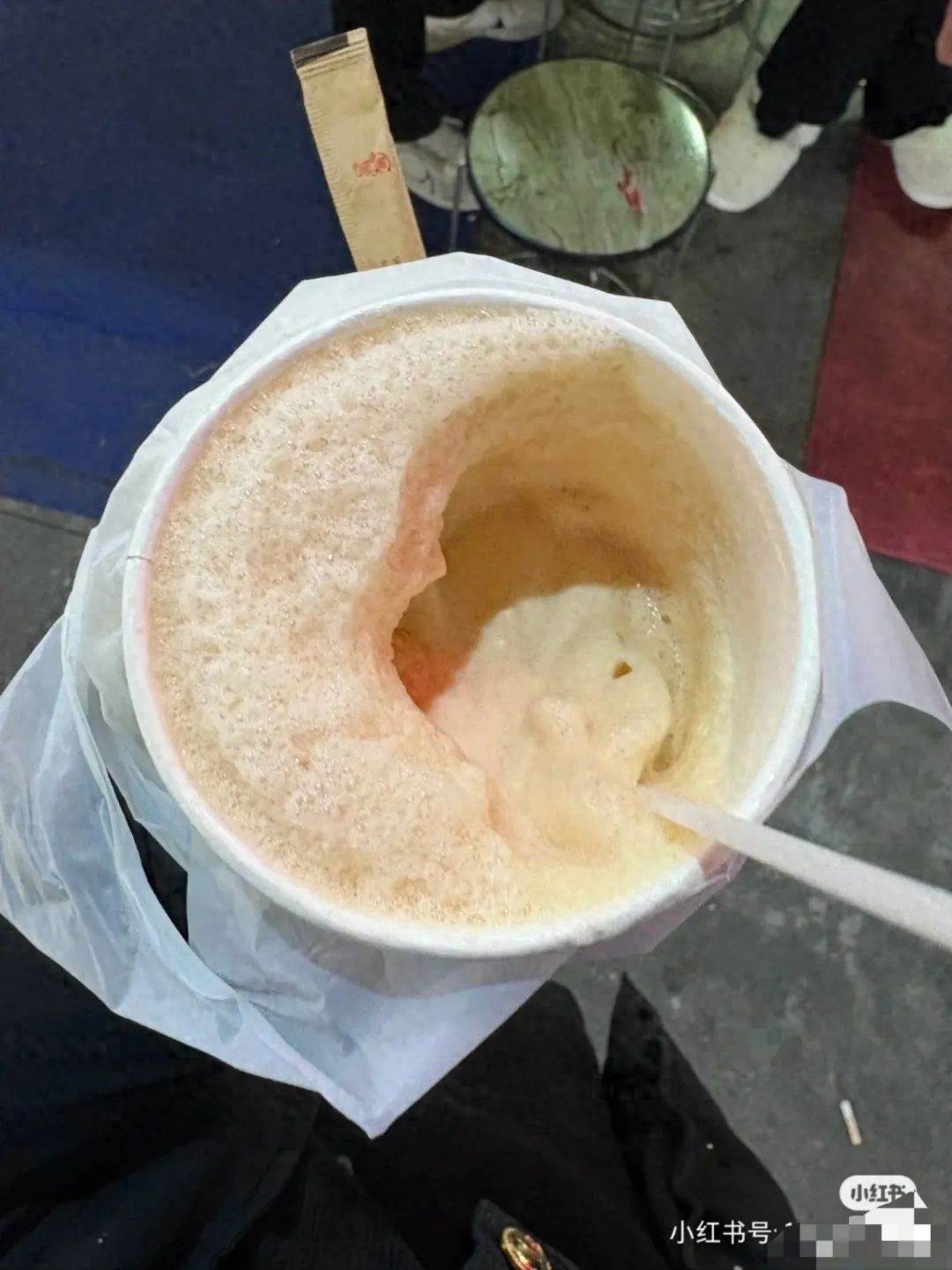 半杯泡沫？茶颜悦色的饮品标准竟然是这样！你被欺骗了吗？