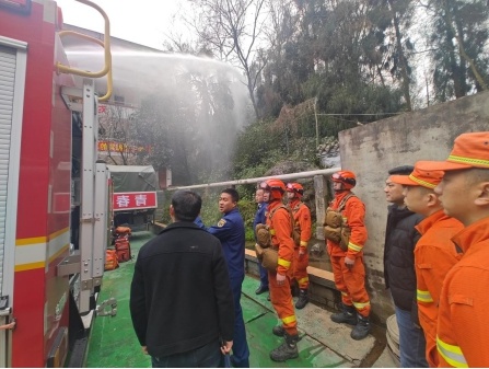 沙湾区森林扑火队如何提升实战能力？这次参观学习让他们大开眼界  第1张
