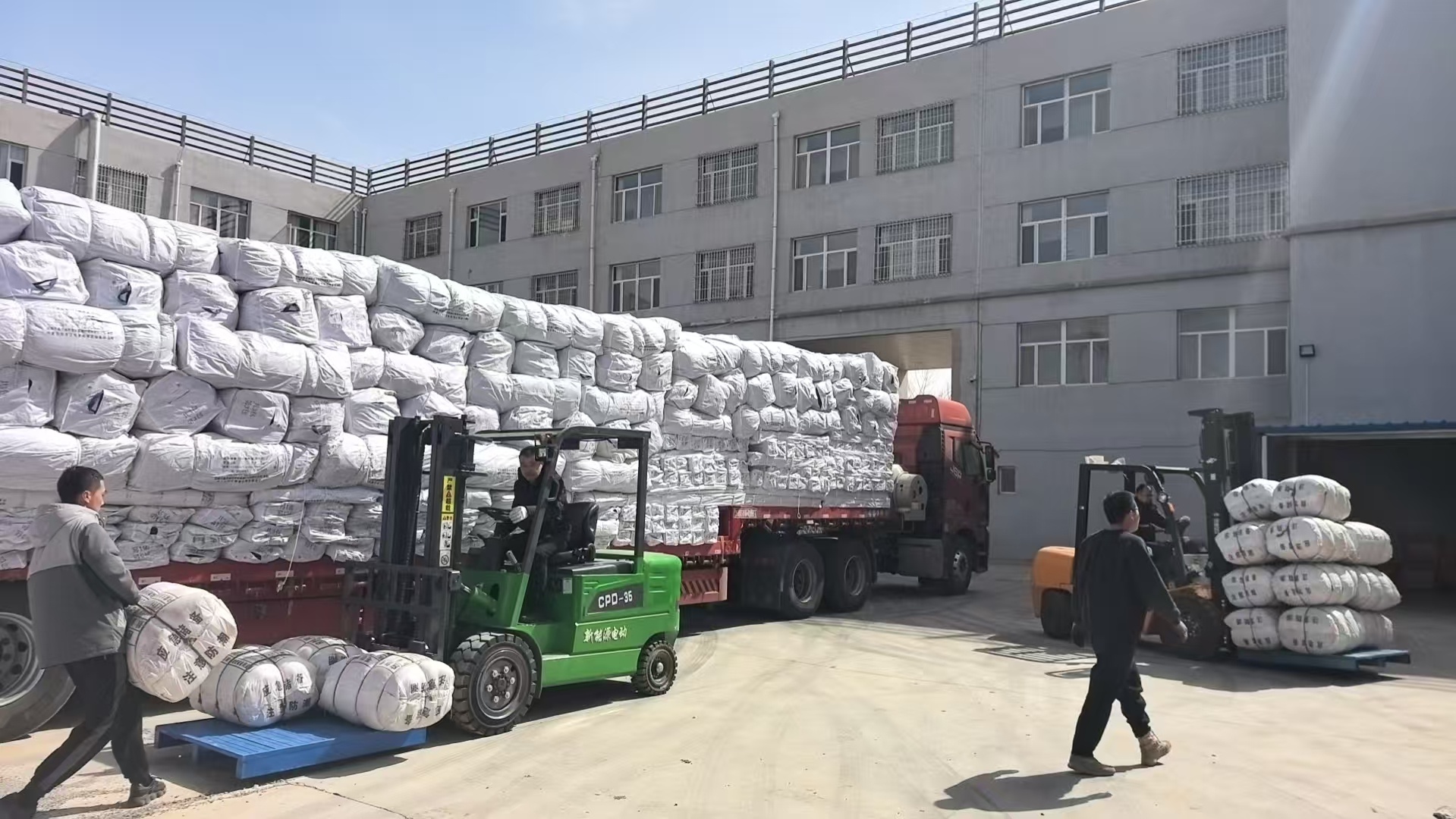 阿拉善盟如何迅速提升防灾减灾救灾能力？1.4万件物资助力基层应急保障  第4张
