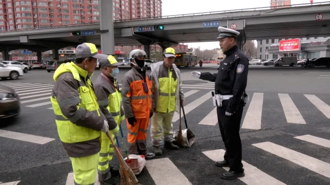 大风暴雨来袭！哈尔滨交警如何守护你的出行安全？  第3张