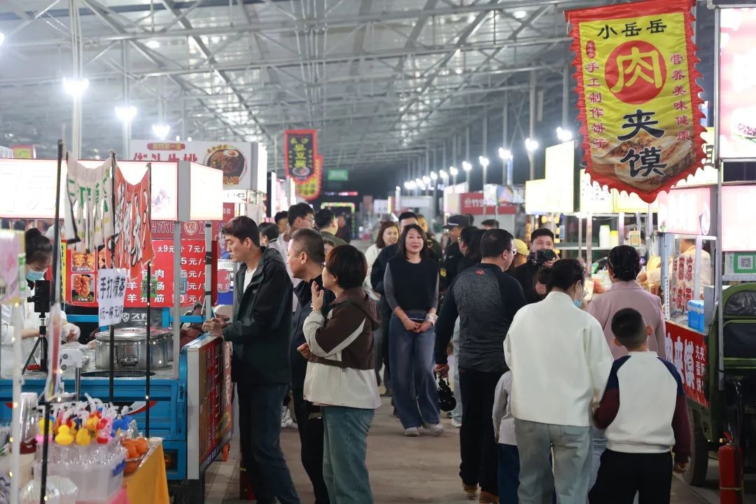地摊经济如何点燃城市烟火气？忻州夜市告诉你答案  第2张