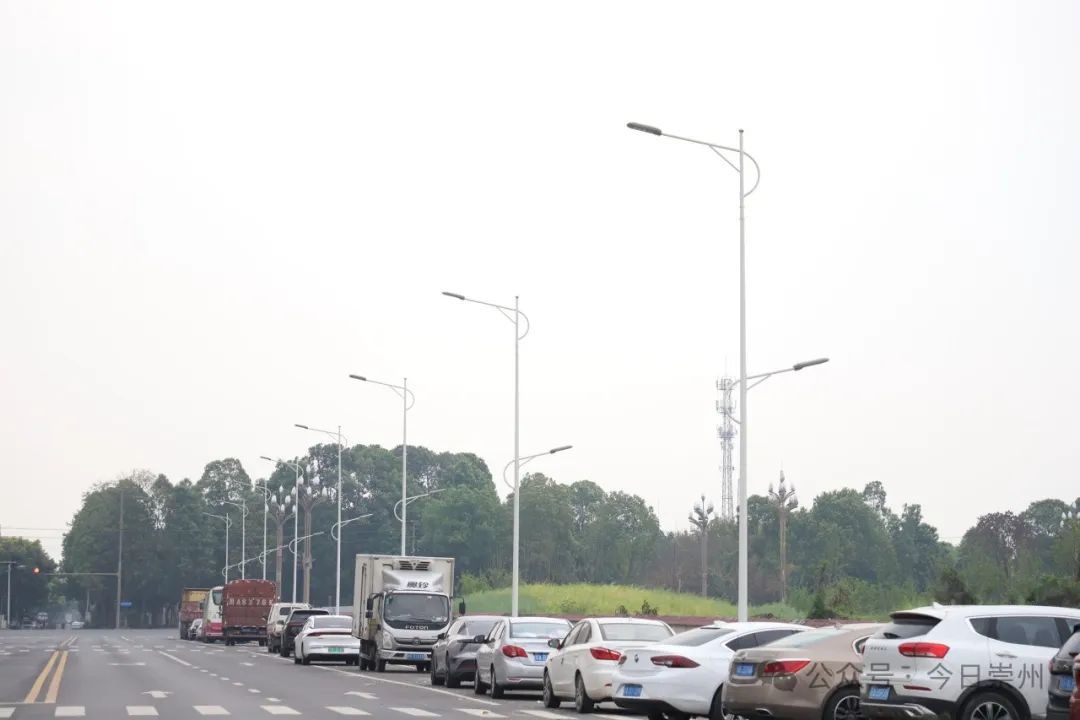 东兴街全新通车！500米双向4车道，停车难问题将如何解决？  第10张