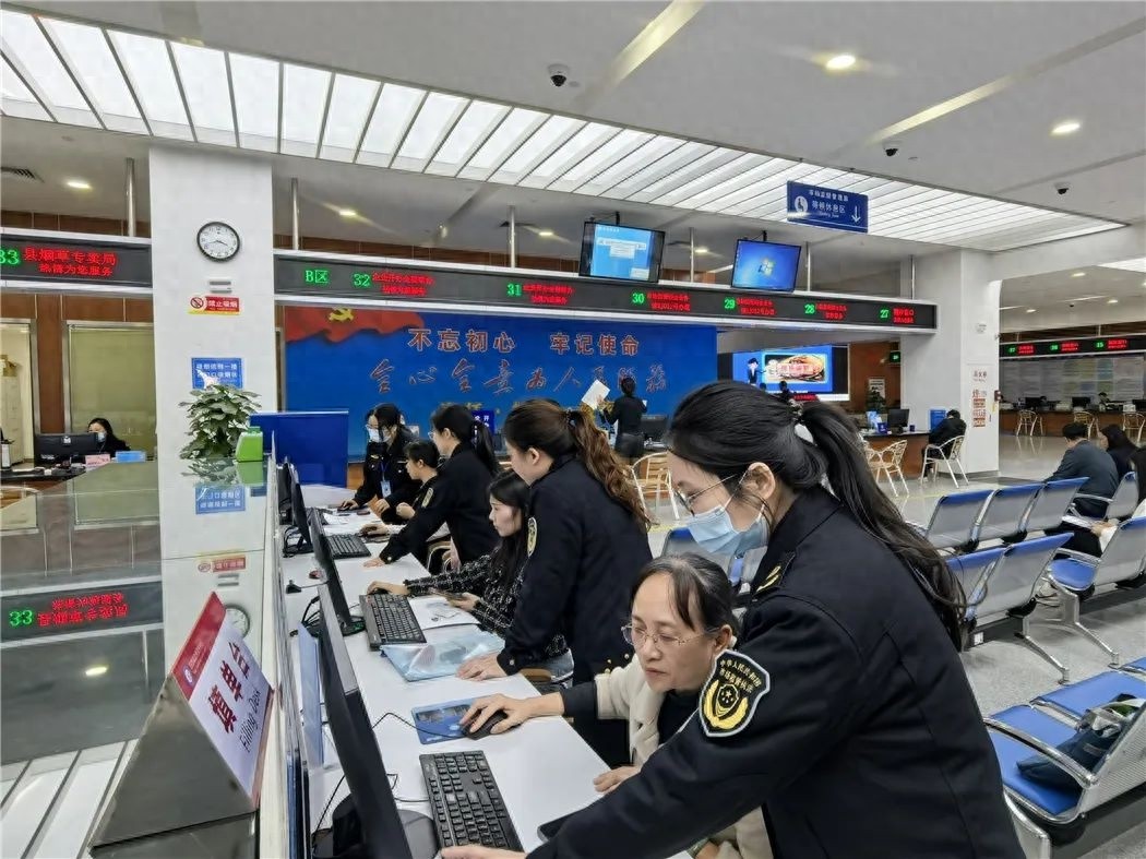3月新规实施！阳西县市场监管局业务培训能让证照代办服务大提升？  第1张