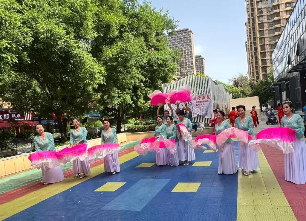 家门口就能看名医测血糖？这场便民集市太暖了！你去了吗？  第3张
